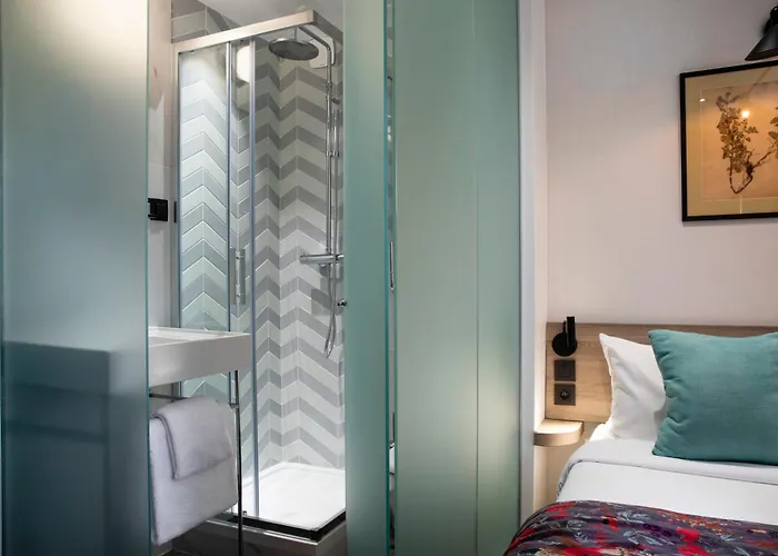 Maxim Quartier Latin Hotel 3*