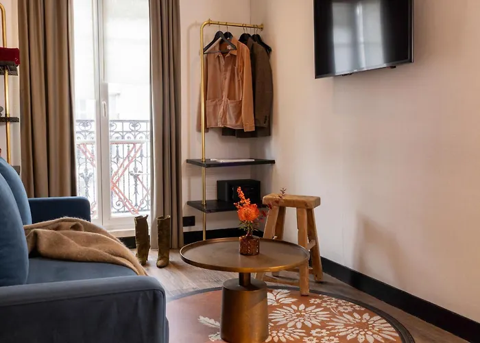 Maxim Quartier Latin Hotel 3*